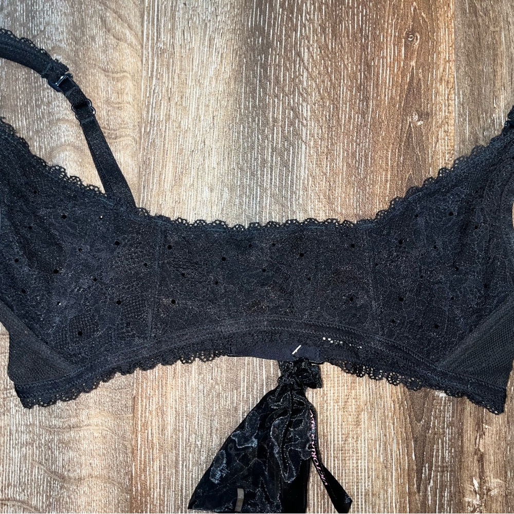 NWOT Victoria’s Secret Black Very Sexy Bralette Lace Lingerie Bra Size small - Picture 5 of 5